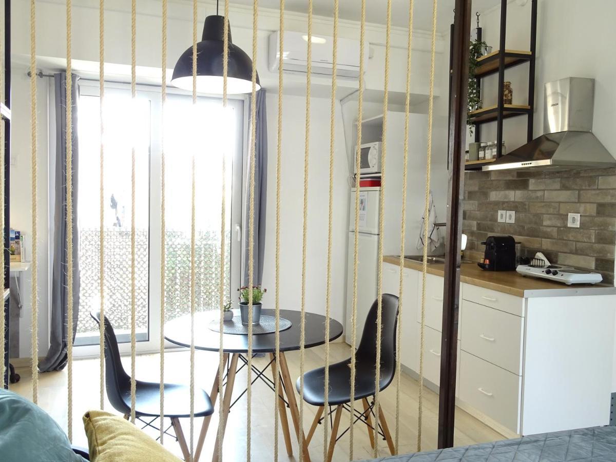 Hermes New & Comfy Studio - 25' Walk To The Acropolis أثينا المظهر الخارجي الصورة
